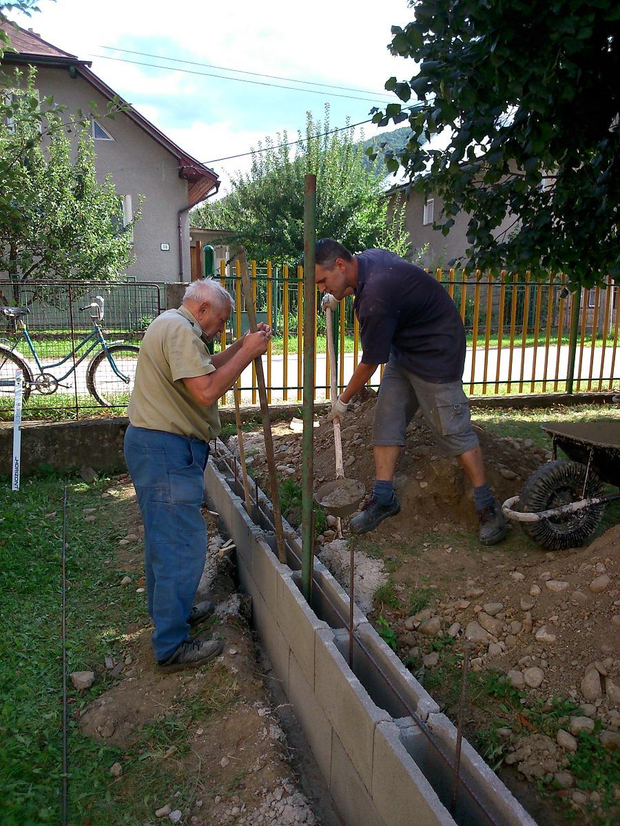 Fotogaléria Rekonštrukcia plota v MŠ - august 2015 (3) Rekonštrukcia plota v MŠ - august 2015
