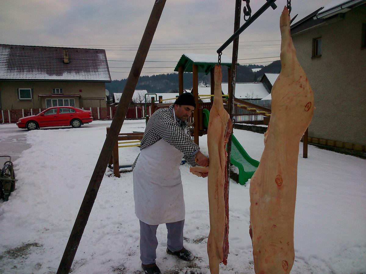 Fotogaléria Obecná zabíjačka - február 2016 (10) Obecná zabíjačka - február 2016