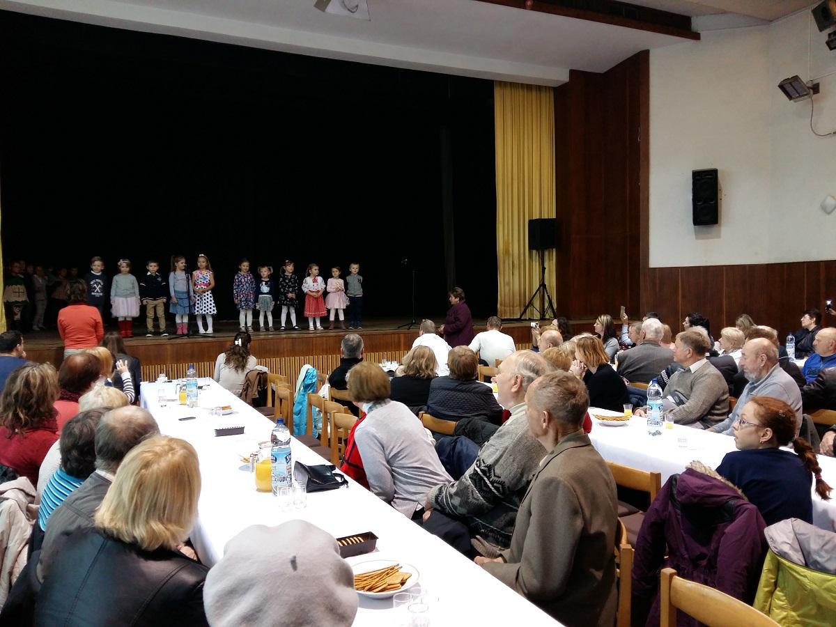 Fotogaléria Posedenie s dôchodcami - október 2017 (4) Posedenie s dôchodcami - október 2017