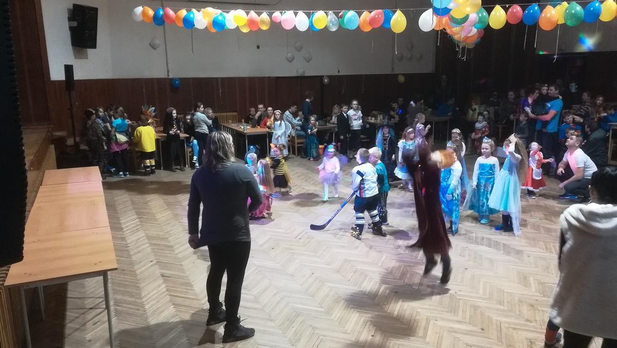 Fotogaléria Obecný maškarný ples - január 2018 (12) Obecný maškarný ples - január 2018